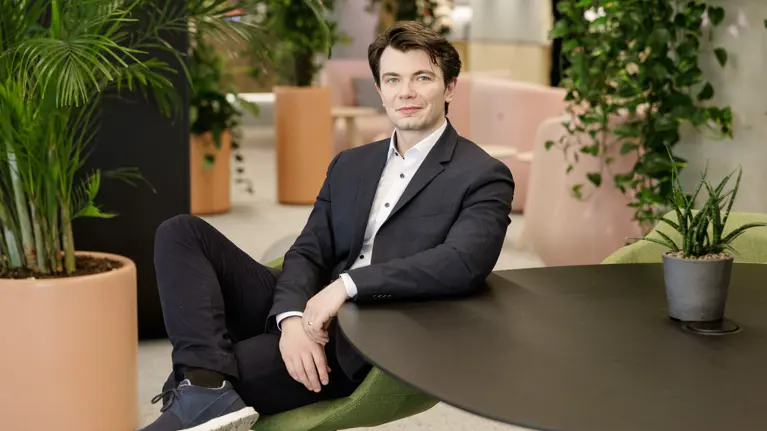 Discover how Alekss develops AI agents with Copilot Studio, using low code in Microsoft Power Platform to enhance productivity and innovation.